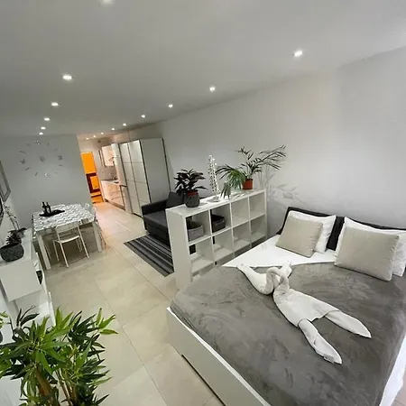 Estudio Playa Vistas, Americas Apartment